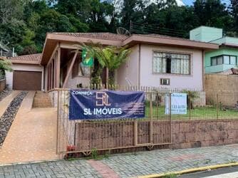 Casa para vender no bairro Centro, Videira - Santa Catarina