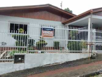 Casa para vender no bairro Rio das Pedras, Videira - Santa Catarina