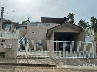 Casa para vender no bairro Cetrevi, Videira - Santa Catarina